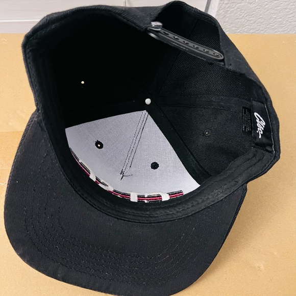 CLSC Black Snapback Hat Red Stripe Embroidered Logo Streetwear Cap💎 - Picture 8 of 8